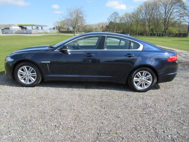 2015 Jaguar XF 2.2d [163] Luxury 4dr Auto