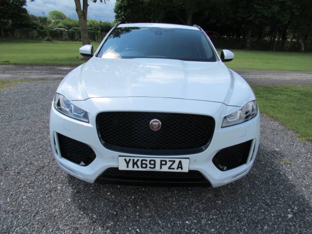 2019 Jaguar F-Pace 2.0d [180] Chequered Flag 5dr Auto AWD